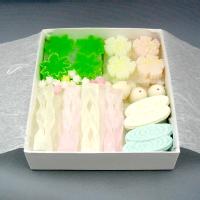 季節の干菓子（中）