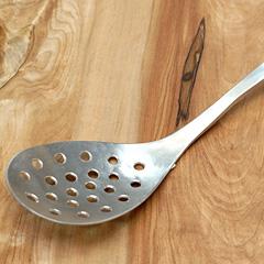 取り分けスプーン（穴あり）