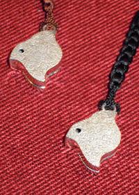 銀の鈴 千鳥形 根付