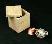 銀製　香玉　桜　桐箱