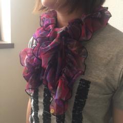 鮮やかなペイズリー柄・ワイン系