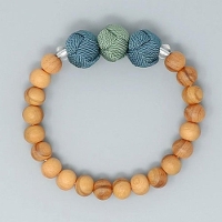 一凛ブレスレット　緑オリーブ木玉タイプ