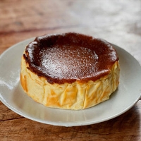 バスクチーズケーキ