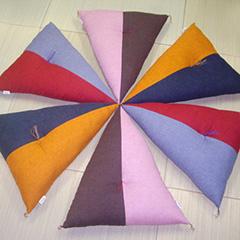 三角座布団(左右色あわせ、レギュラーサイズ)